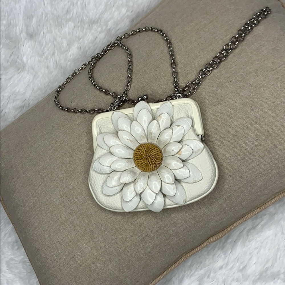 BRIGHTON crossbody DAISY change purse clutch